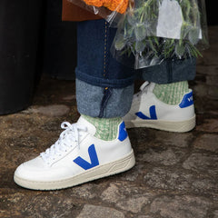 V-12 LEATHER WHITE PAROS