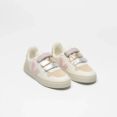 V-10 LEATHER WHITE PETALE