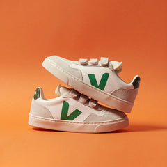 V-90 LEATHER WHITE EMERAUDE